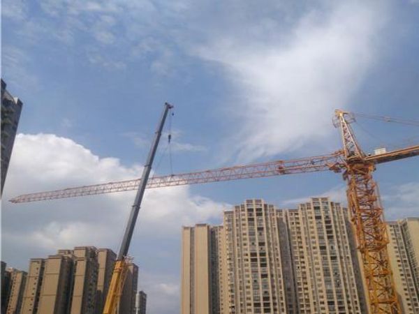 金乡县吊车公司_吊车出租使用过程中要严格规程